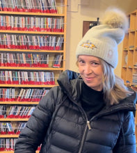 Load image into Gallery viewer, Fluffy Pom-Pom Beanie