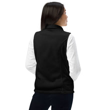 Load image into Gallery viewer, Curve Fitted Logo Patch Vest